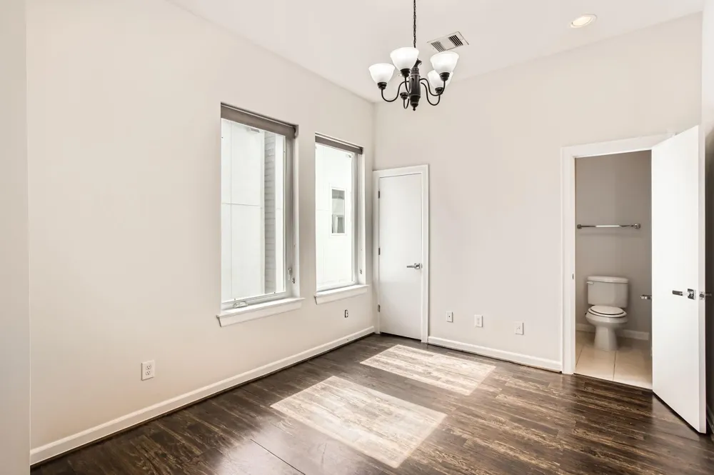 126 Pierce Street Houston, TX 77002
