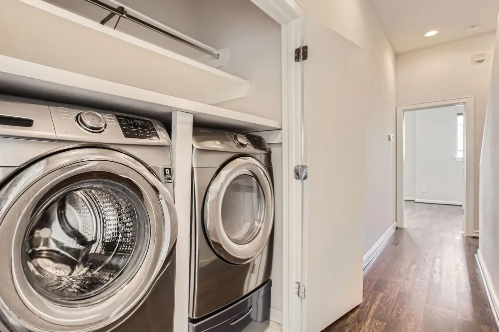 126 Pierce Street Houston, TX 77002