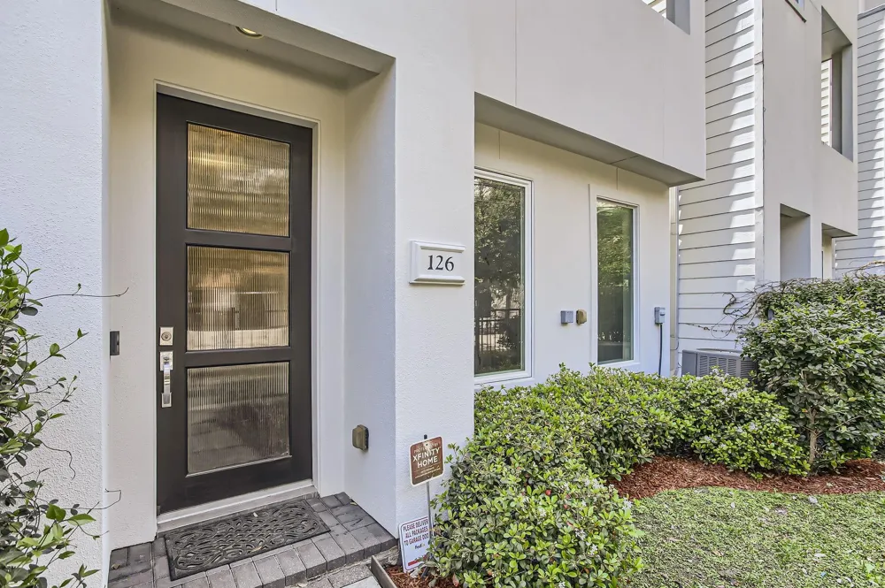 126 Pierce Street Houston, TX 77002