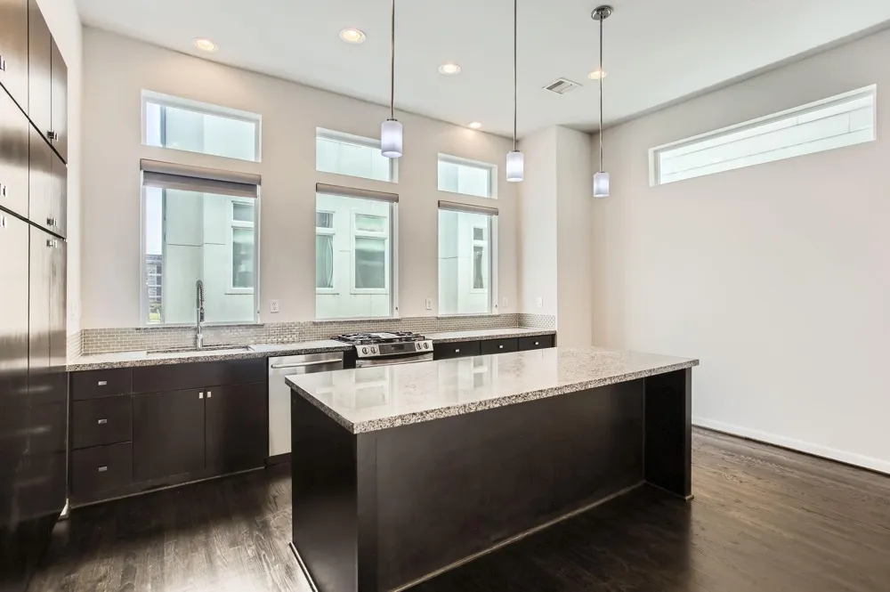 126 Pierce Street Houston, TX 77002