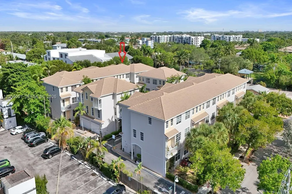 2726 Old Florida Trail Wilton Manors, FL 33334