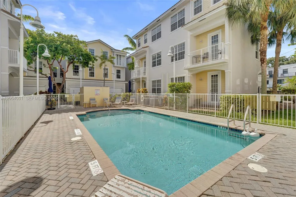 2726 Old Florida Trail Wilton Manors, FL 33334