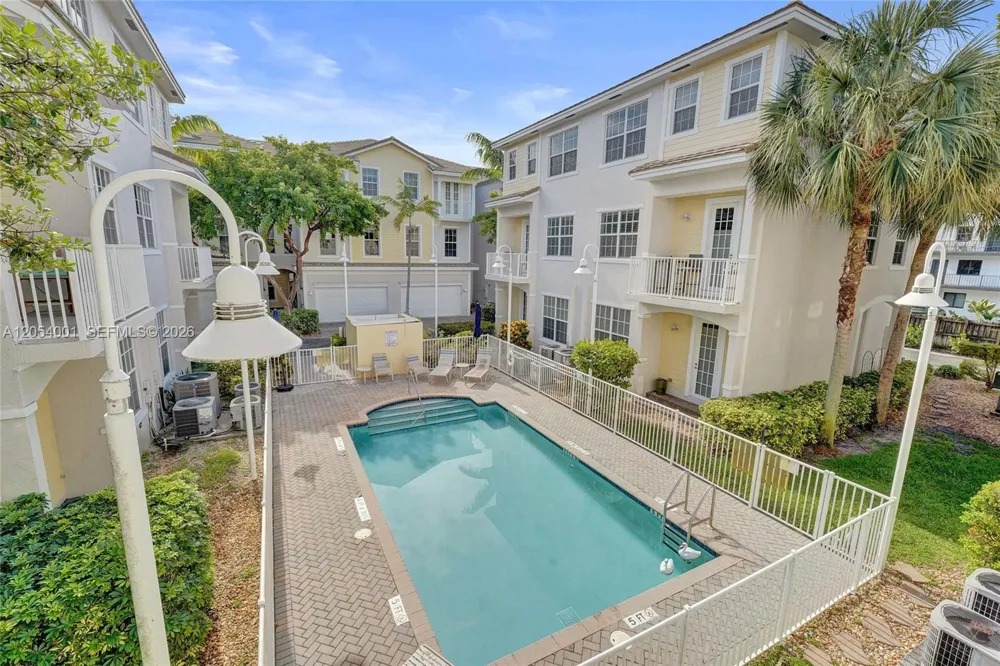 2726 Old Florida Trail Wilton Manors, FL 33334