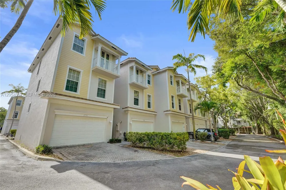 2726 Old Florida Trail Wilton Manors, FL 33334