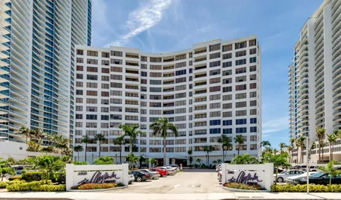 3505 S Ocean Dr #305