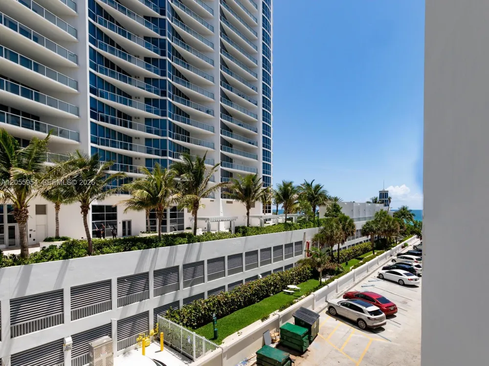 3505 S Ocean Dr #305 Hollywood, FL 33019