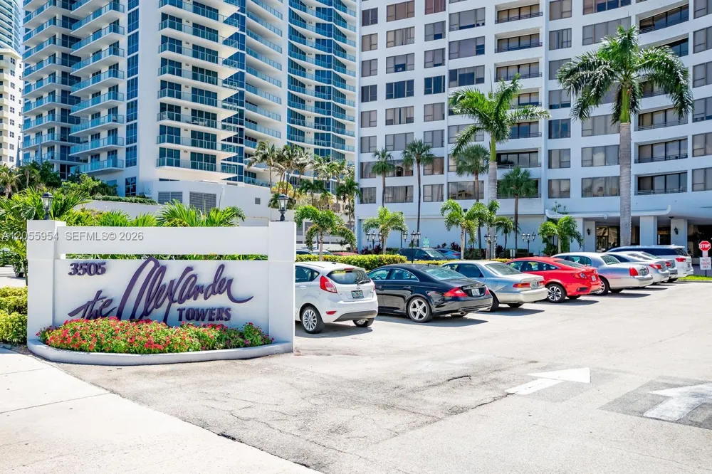 3505 S Ocean Dr #305 Hollywood, FL 33019