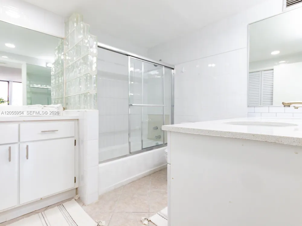 3505 S Ocean Dr #305 Hollywood, FL 33019