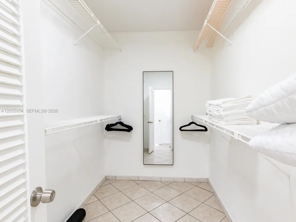 3505 S Ocean Dr #305 Hollywood, FL 33019