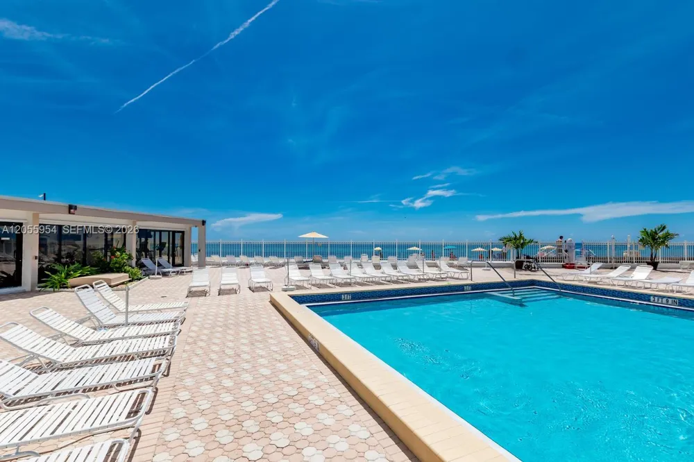 3505 S Ocean Dr #305 Hollywood, FL 33019