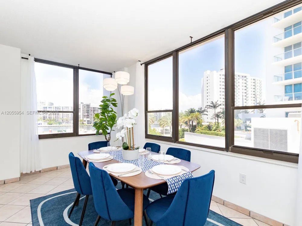 3505 S Ocean Dr #305 Hollywood, FL 33019