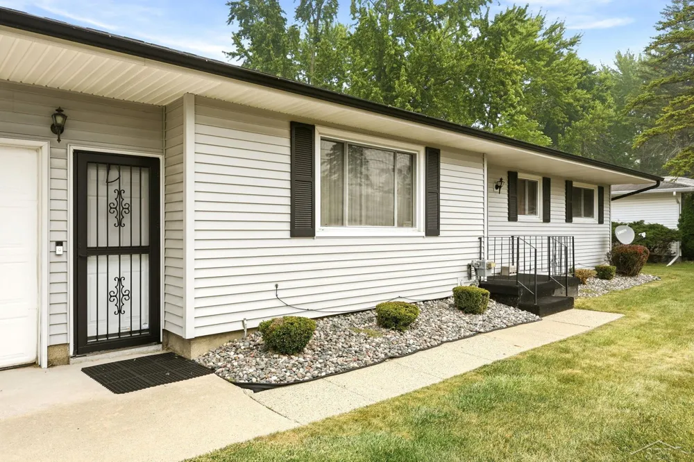3099 Bertha Drive Buena Vista Charter Township, MI 48601