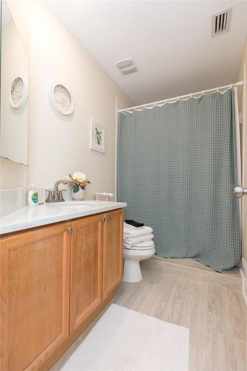 1050 STARKEY ROAD #104 Largo, FL 33771
