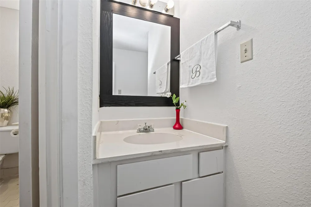 9435 Pagewood Lane Houston, TX 77063