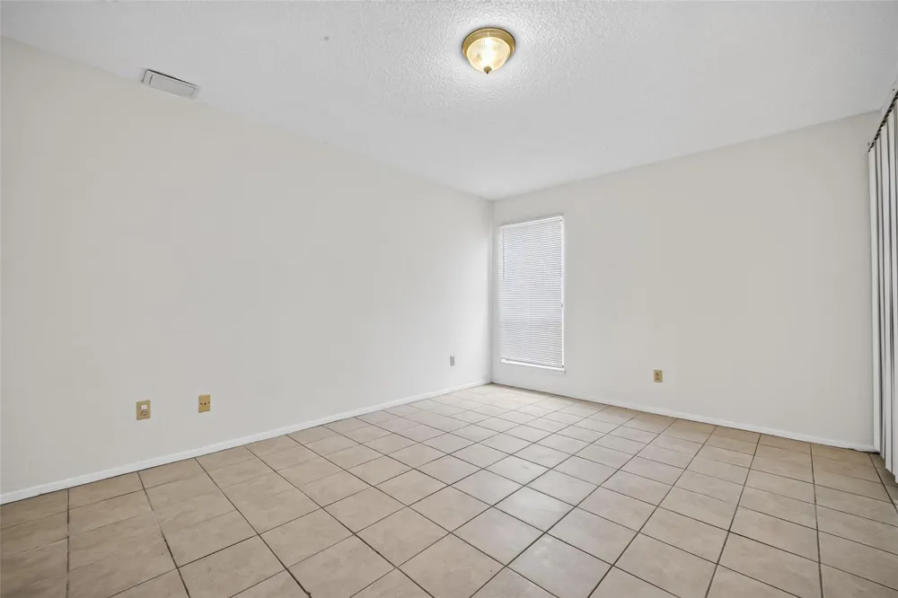 9435 Pagewood Lane Houston, TX 77063
