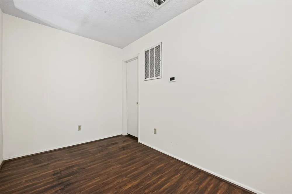 9435 Pagewood Lane Houston, TX 77063