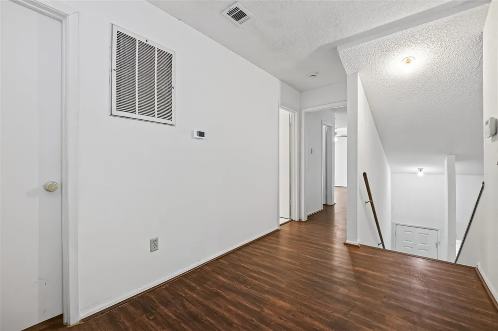 9435 Pagewood Lane Houston, TX 77063