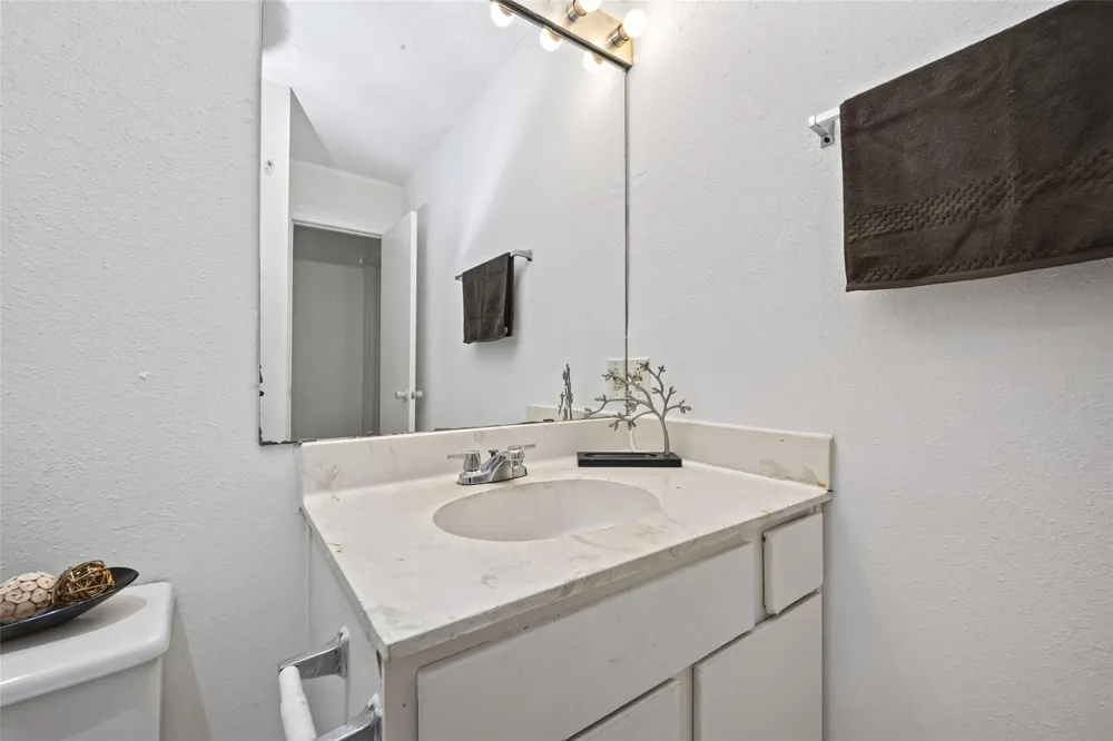 9435 Pagewood Lane Houston, TX 77063