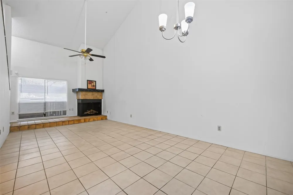 9435 Pagewood Lane Houston, TX 77063
