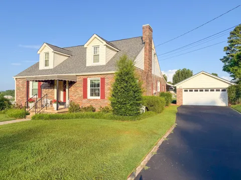 326 Ballentine St
