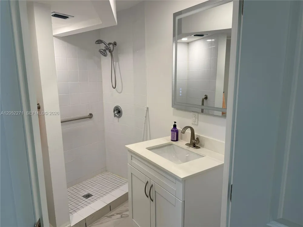 13887 SW 103rd Ln Miami, FL 33186