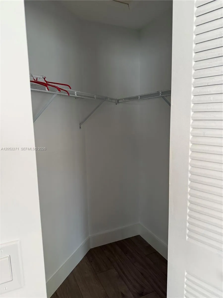 13887 SW 103rd Ln Miami, FL 33186