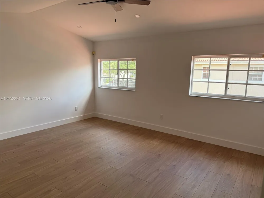 13887 SW 103rd Ln Miami, FL 33186