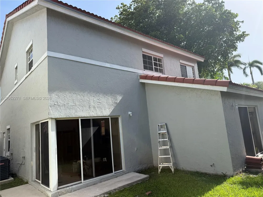 13887 SW 103rd Ln Miami, FL 33186