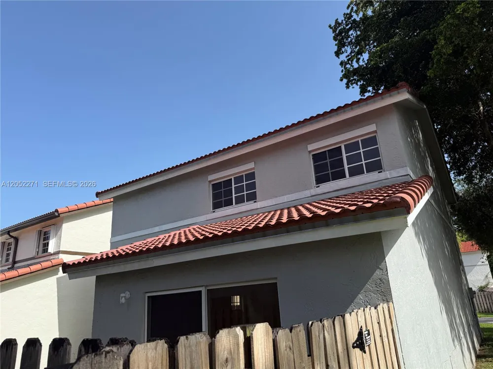 13887 SW 103rd Ln Miami, FL 33186