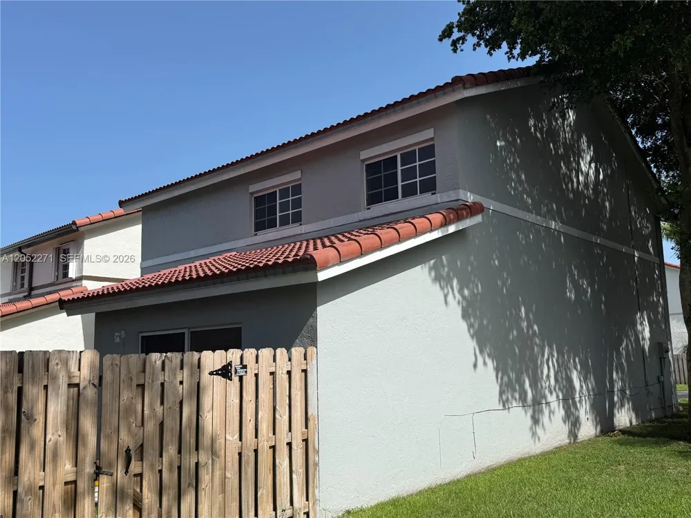13887 SW 103rd Ln Miami, FL 33186