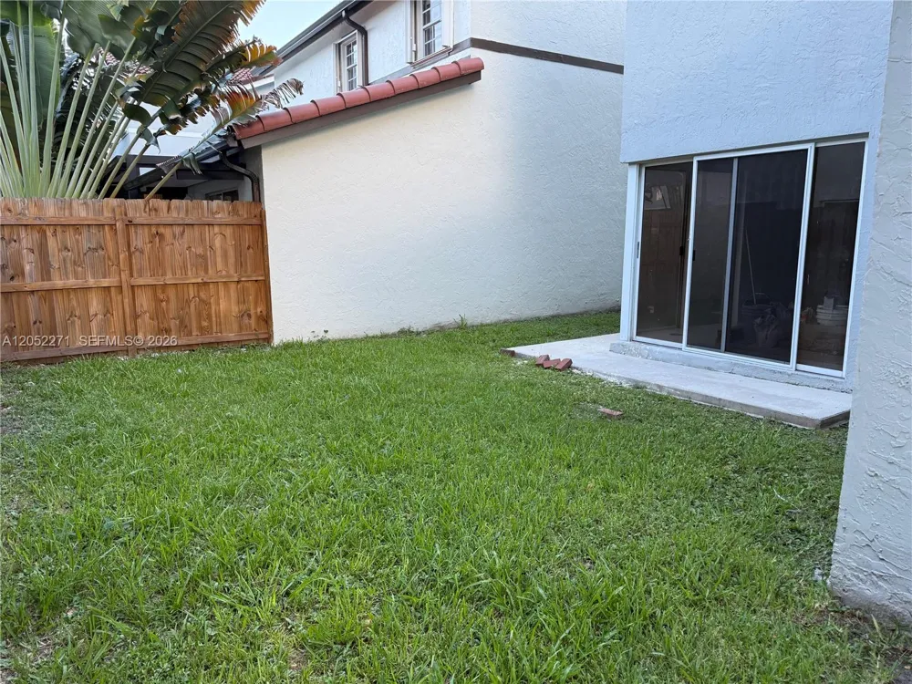 13887 SW 103rd Ln Miami, FL 33186
