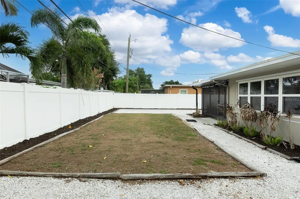 6355 23RD AVENUE St Petersburg, FL 33710