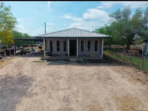 2124 W Balli Drive