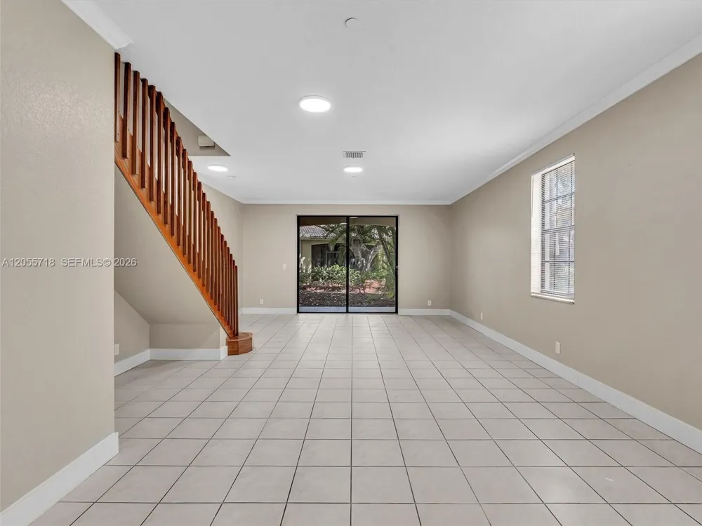 4283 Vineyard Cir #4283 Weston, FL 33332