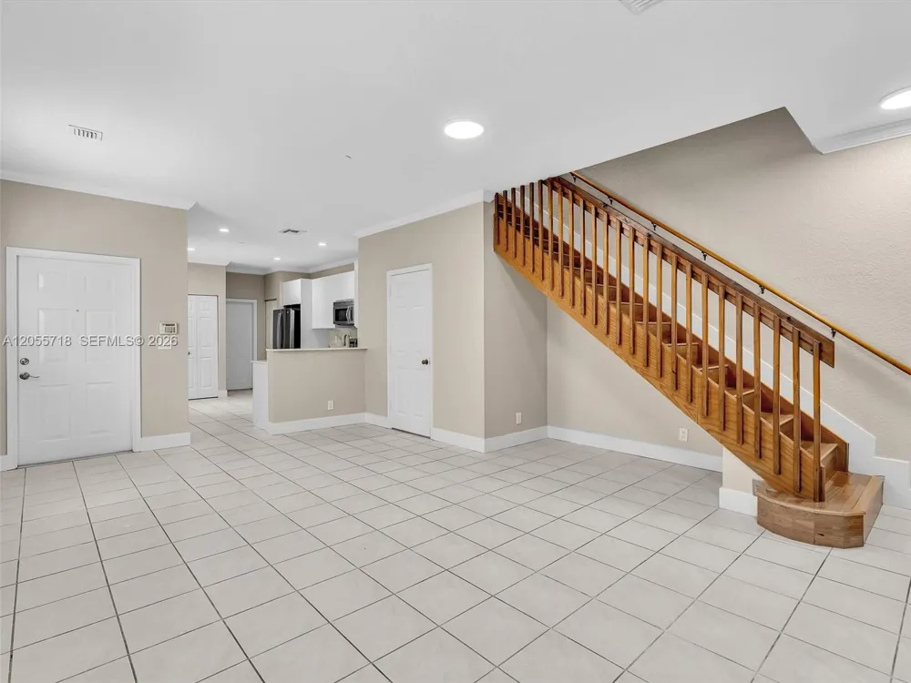 4283 Vineyard Cir #4283 Weston, FL 33332