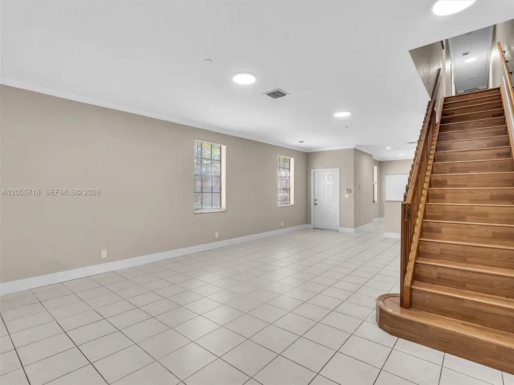 4283 Vineyard Cir #4283 Weston, FL 33332