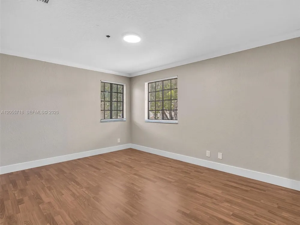 4283 Vineyard Cir #4283 Weston, FL 33332