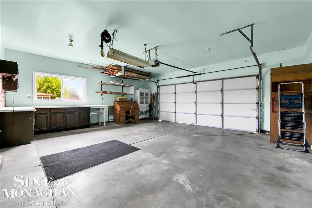 7252 Cardinal Road Clay Township, MI 48001
