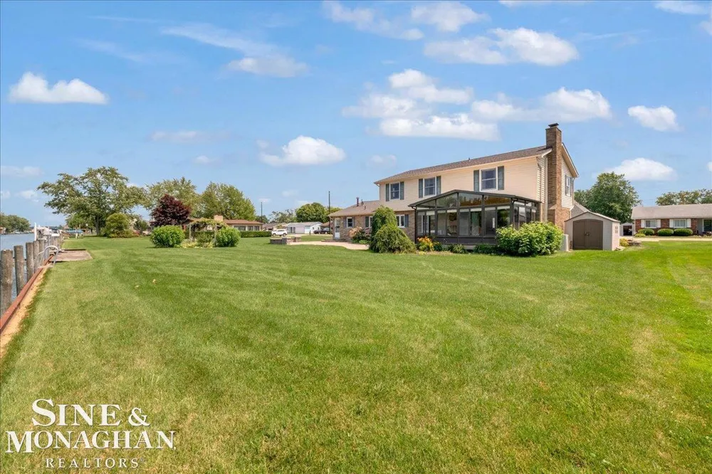 7252 Cardinal Road Clay Township, MI 48001