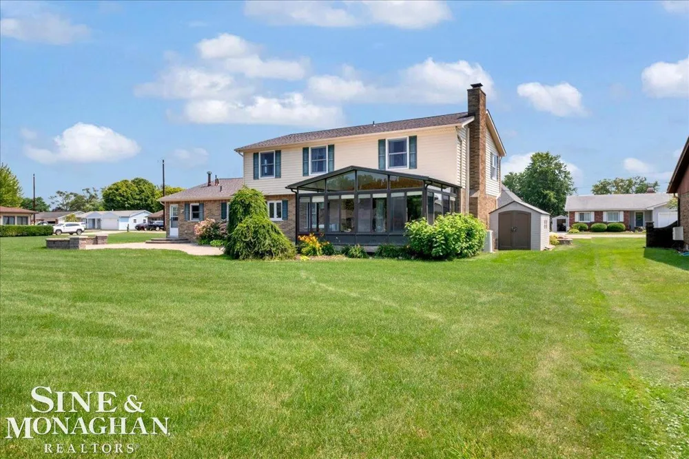 7252 Cardinal Road Clay Township, MI 48001