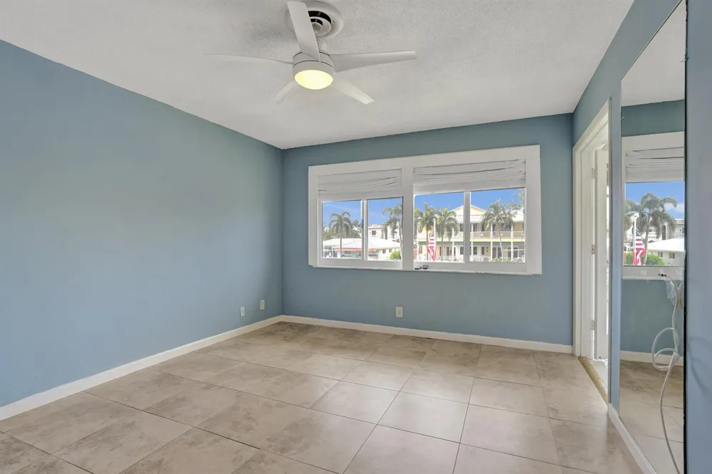 2400 NE 36th Street #10 Lighthouse Point, FL 33064
