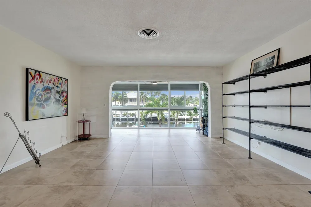 2400 NE 36th Street #10 Lighthouse Point, FL 33064