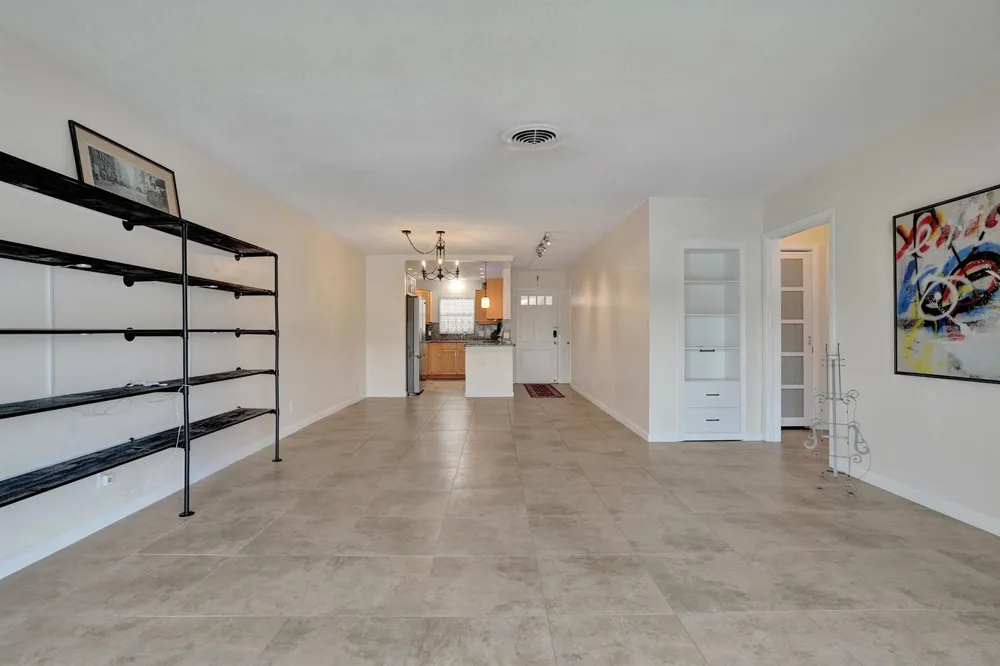 2400 NE 36th Street #10 Lighthouse Point, FL 33064