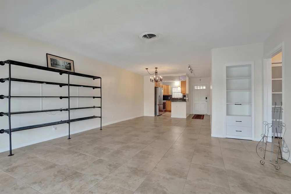 2400 NE 36th Street #10 Lighthouse Point, FL 33064