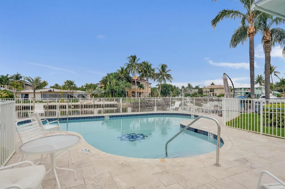 2400 NE 36th Street #10 Lighthouse Point, FL 33064