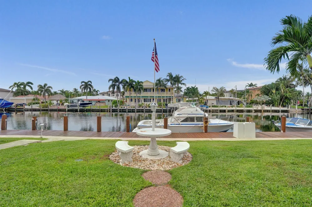 2400 NE 36th Street #10 Lighthouse Point, FL 33064