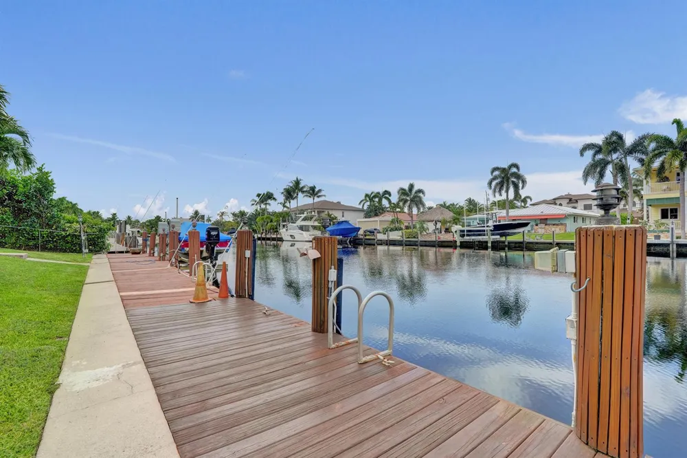 2400 NE 36th Street #10 Lighthouse Point, FL 33064
