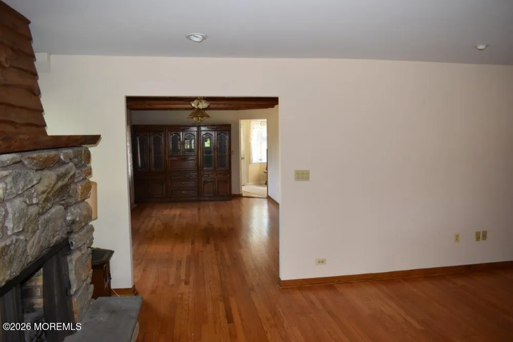 501 Cable Avenue Beachwood, NJ 08722