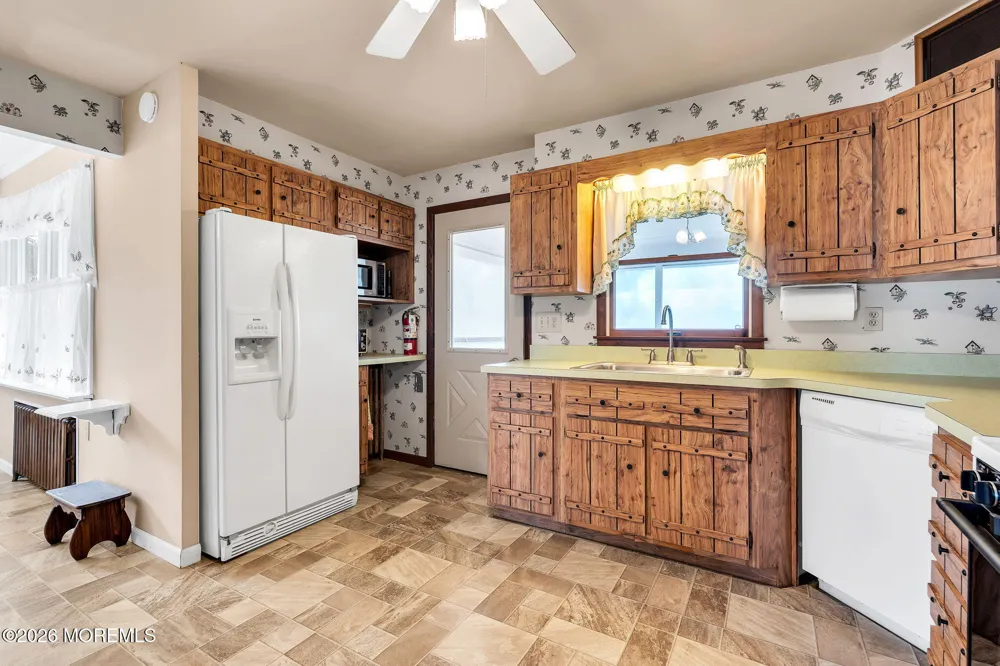 501 Cable Avenue Beachwood, NJ 08722