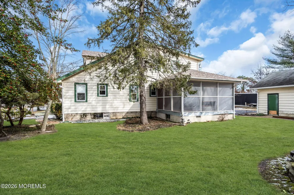 501 Cable Avenue Beachwood, NJ 08722